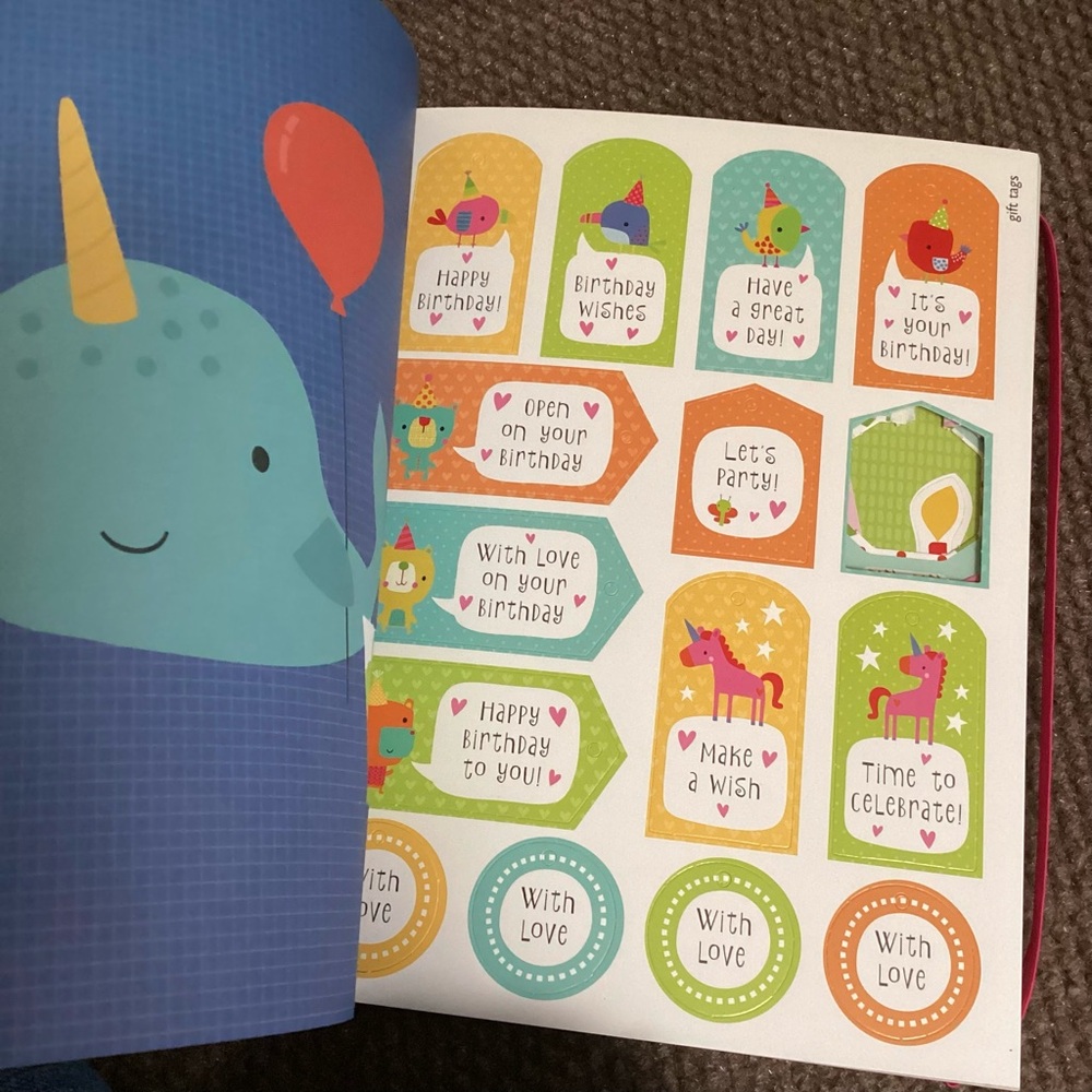 Paper gifting crafts, cards and decorating books - Picture 10 of 14